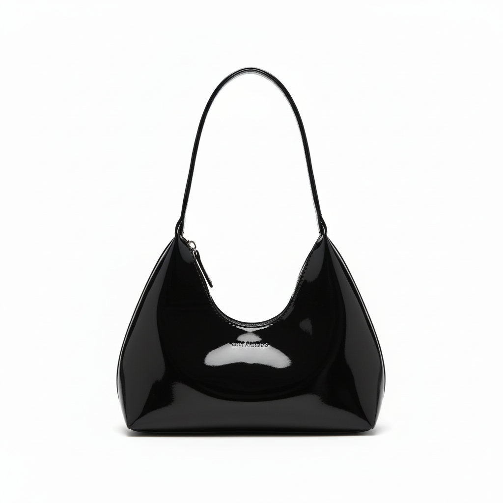 Чёрная лаковая сумка